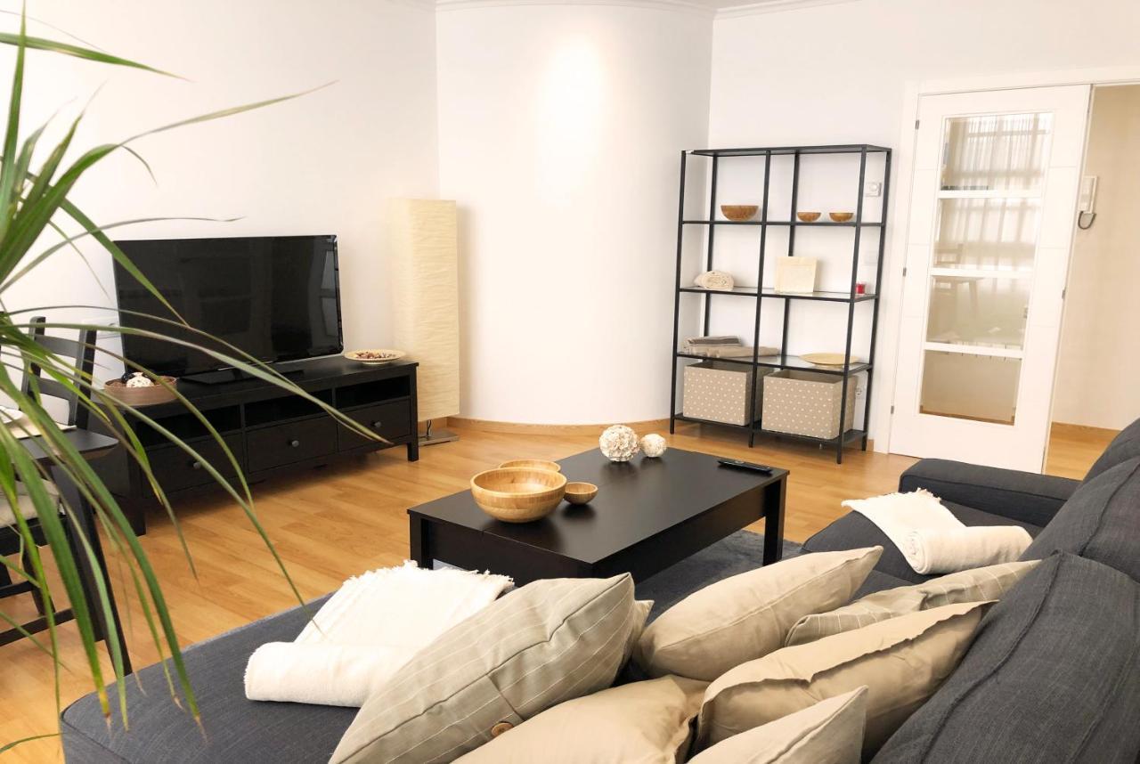Purple&Brown Home Coruna A Coruna Luaran gambar