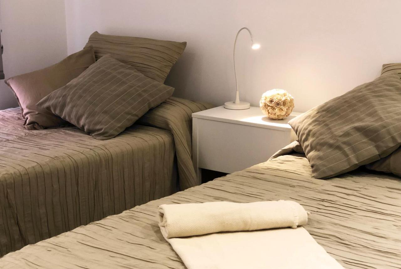 Purple&Brown Home Coruna A Coruna Luaran gambar