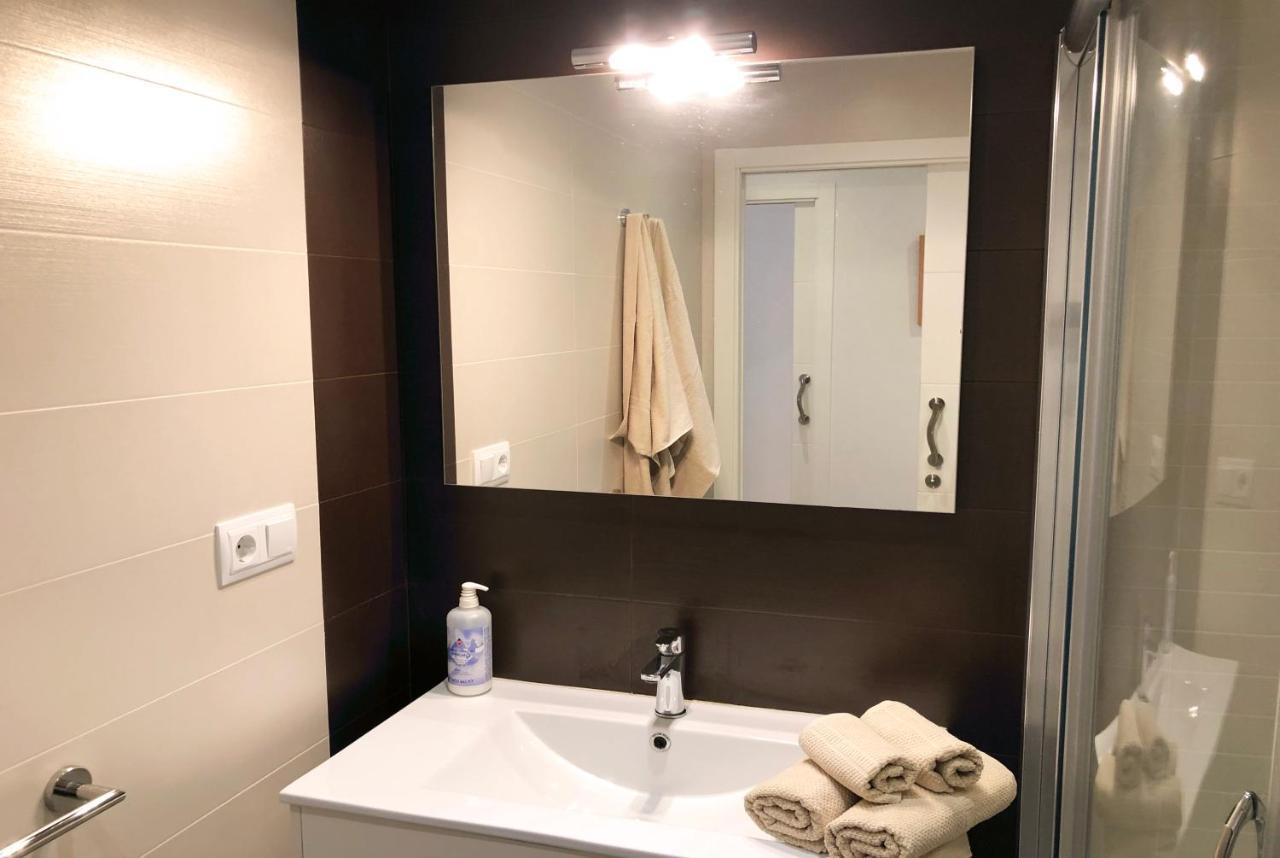 Purple&Brown Home Coruna A Coruna Luaran gambar